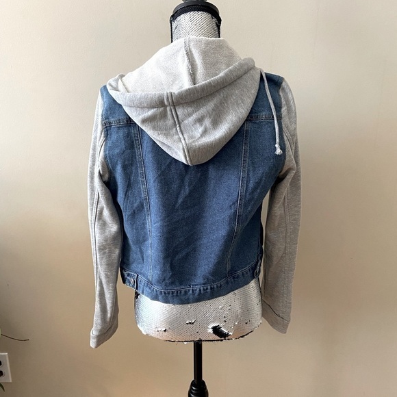 LOVE Tree Denim Jacket . NEW with tags. - Picture 6 of 6